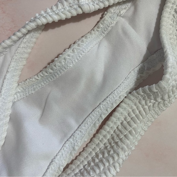 White Ribbed Bikini - Picture 13 of 14